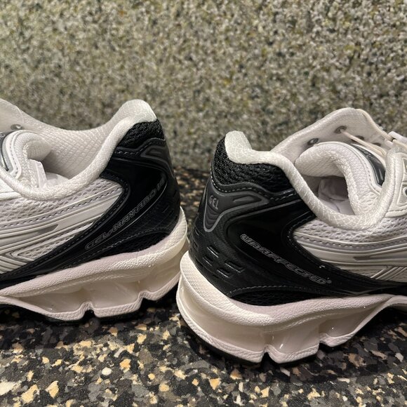 ASICS men\'s sports casual shoes brand new unused main image 4